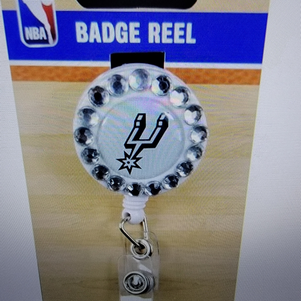 New Nba San Antonio Spurs badge reel gem holder